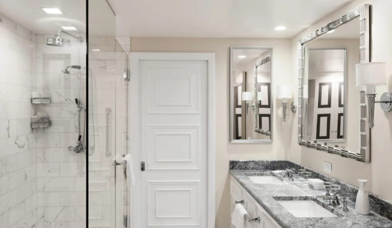 Premier Room - Bathroom